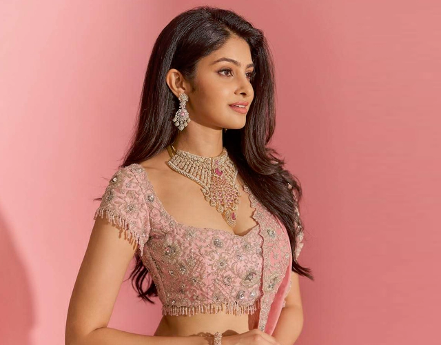 Manasa Varanasi Drops Stunning Visuals